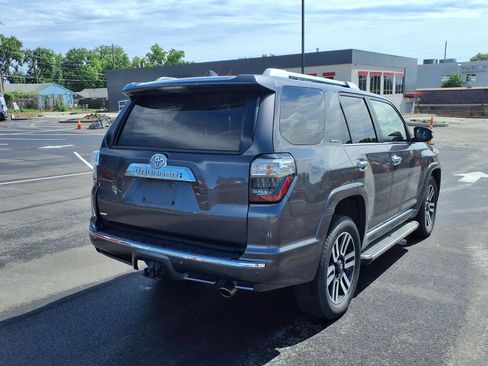 Used 2016 Toyota 4Runner Limited w/ Convenience Package AWD/4WD image 4