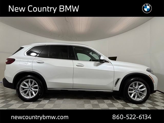 Used 2023 BMW X5 xDrive40i w/ Parking Assistance Package AWD/4WD image 8