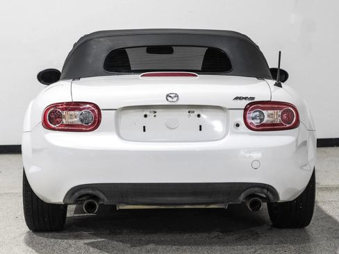 Used 2013 MAZDA MX-5 Miata Sport RWD image 6
