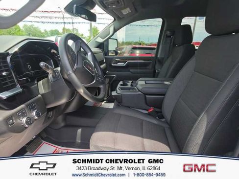 Used 2025 GMC Sierra 2500 SLE w/ SLE Value Package; AWD/4WD image 12
