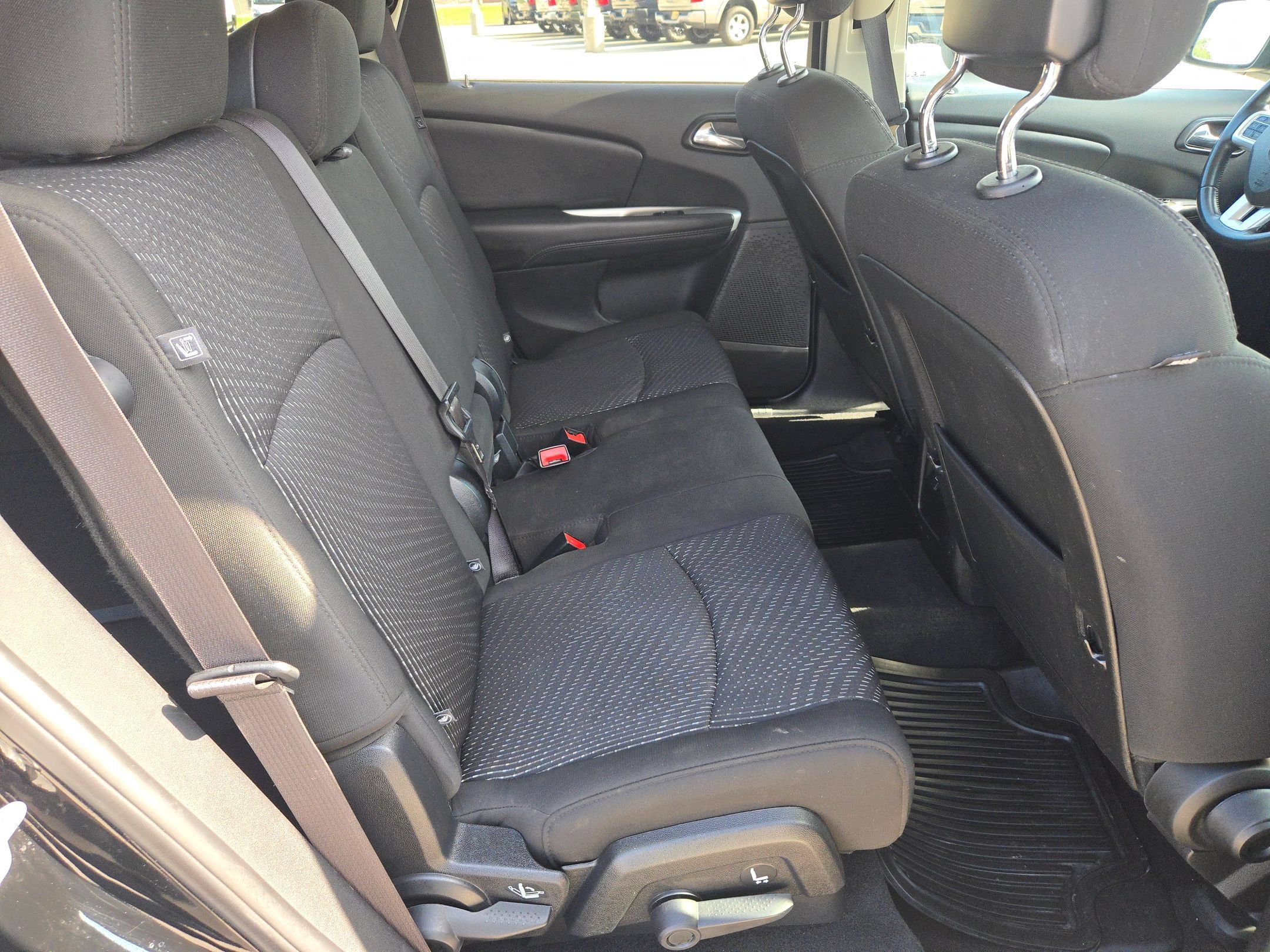 Used 2020 Dodge Journey SE w/ SE Popular Equipment Group FWD image 24