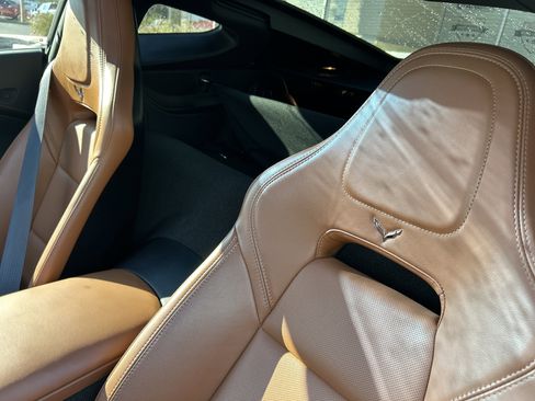 Used 2017 Chevrolet Corvette Stingray w/ 2LT Preferred Equipment Group image 12