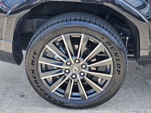 Used 2026 Lexus GX 550 w/ Accessory Package (2T) AWD/4WD image 10