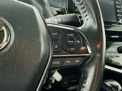 Used 2022 Toyota Camry SE image 26