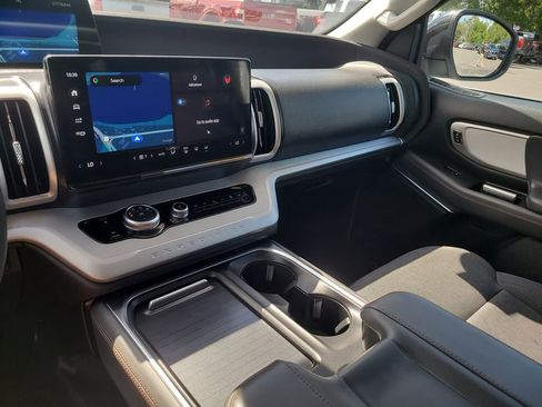 Certified 2025 Ford Expedition Active RWD image 21
