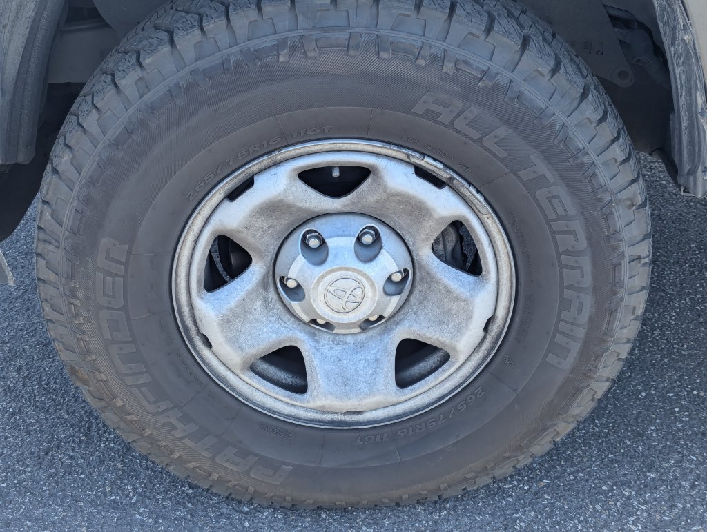 Used 2021 Toyota Tacoma SR AWD/4WD image 13