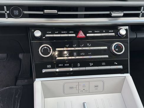 New 2026 Hyundai Santa Fe SE FWD image 31