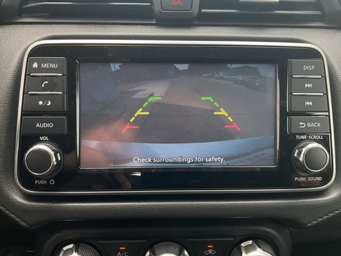 Used 2020 Nissan Versa S FWD image 26