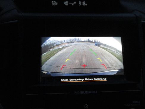 Used 2017 Subaru Impreza 2.0i Premium image 16