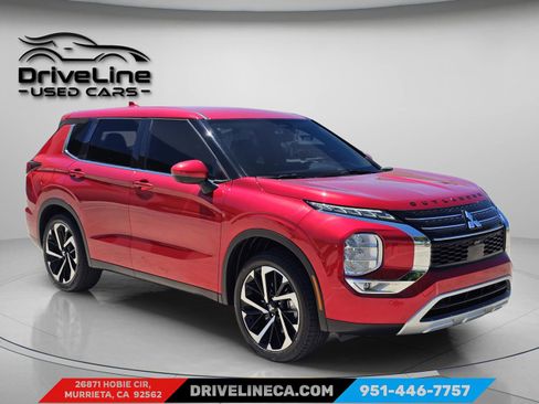 Used 2024 Mitsubishi Outlander SE image 12