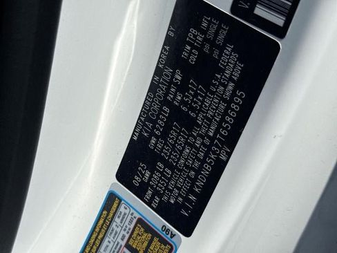 Used 2026 Kia Carnival FWD image 33