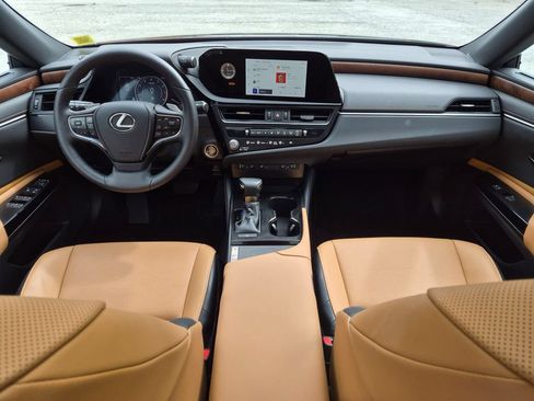 Used 2024 Lexus ES 350 w/ Premium Package FWD image 23