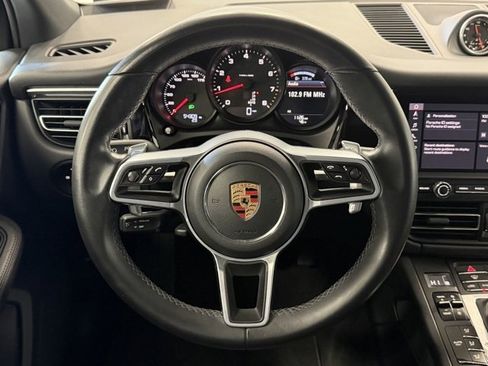 Used 2020 Porsche Macan image 15