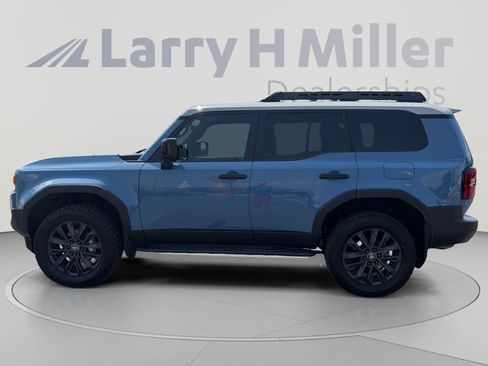 Used 2025 Toyota Land Cruiser w/ Premium Package AWD/4WD image 2
