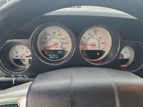 Used 2013 Dodge Challenger R/T RWD image 19