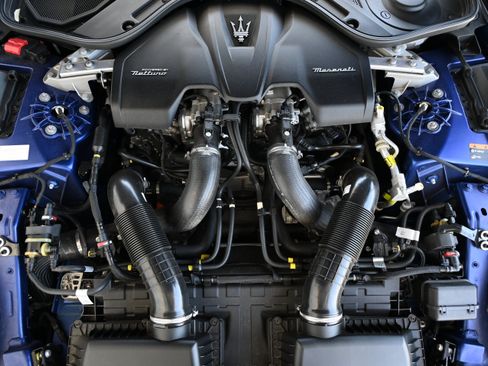 Used 2024 Maserati GranTurismo Modena AWD/4WD image 29
