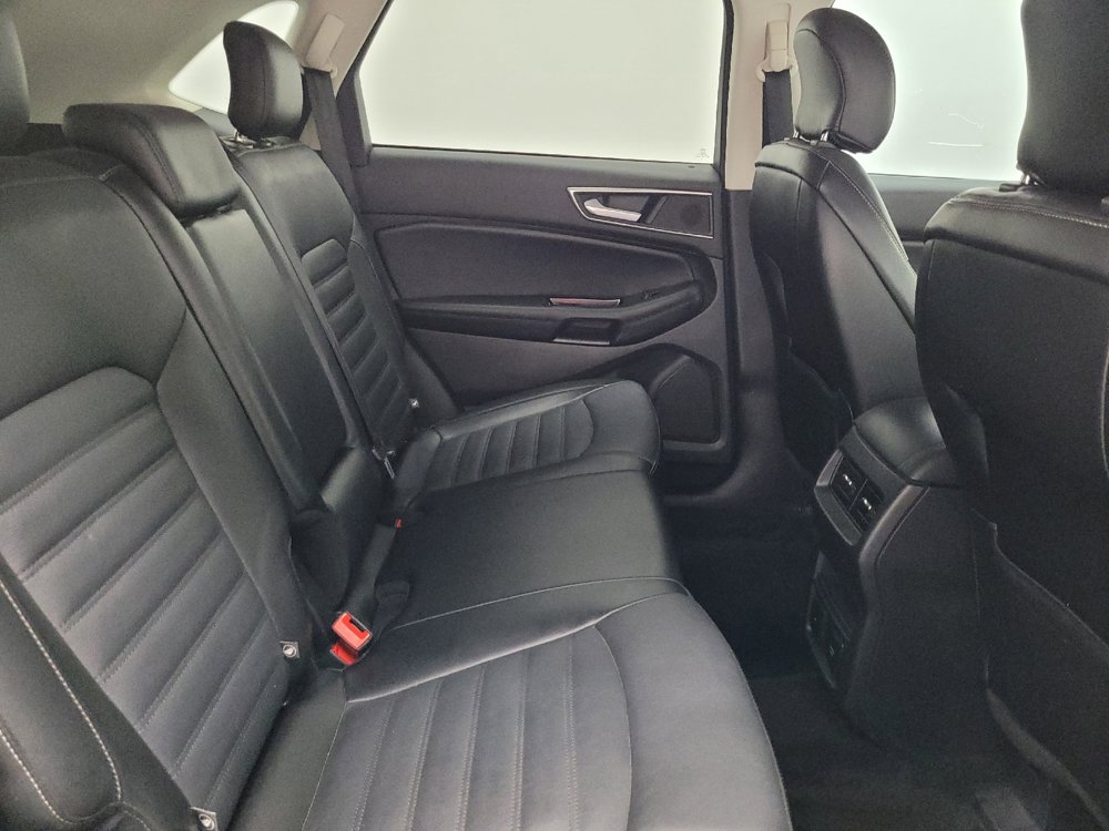 Used 2016 Ford Edge SEL w/ Equipment Group 201A FWD image 19