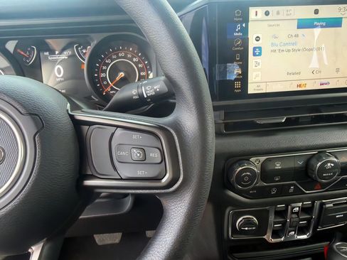 New 2026 Jeep Gladiator Sport image 29