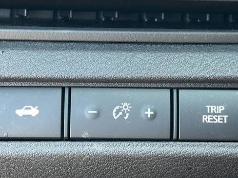 Certified 2025 Nissan Altima 2.5 S FWD image 15