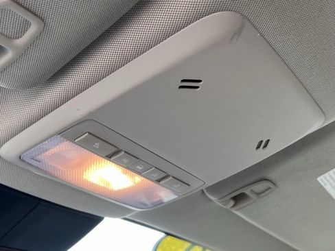 Used 2020 Buick Encore Preferred image 22