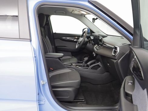 Certified 2024 Chevrolet TrailBlazer LT w/ Driver Confidence Package image 17