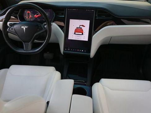 Used 2018 Tesla Model X 100D AWD/4WD image 24