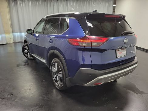 Used 2021 Nissan Rogue Platinum AWD/4WD image 6