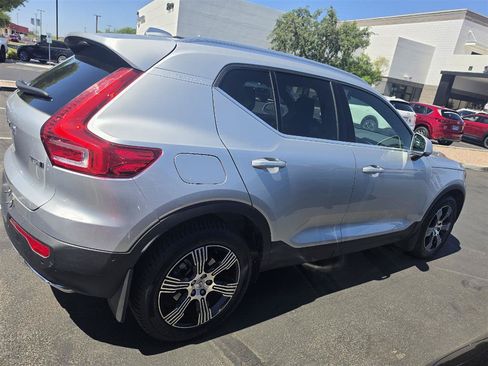 Used 2019 Volvo XC40 T5 Inscription AWD/4WD image 7