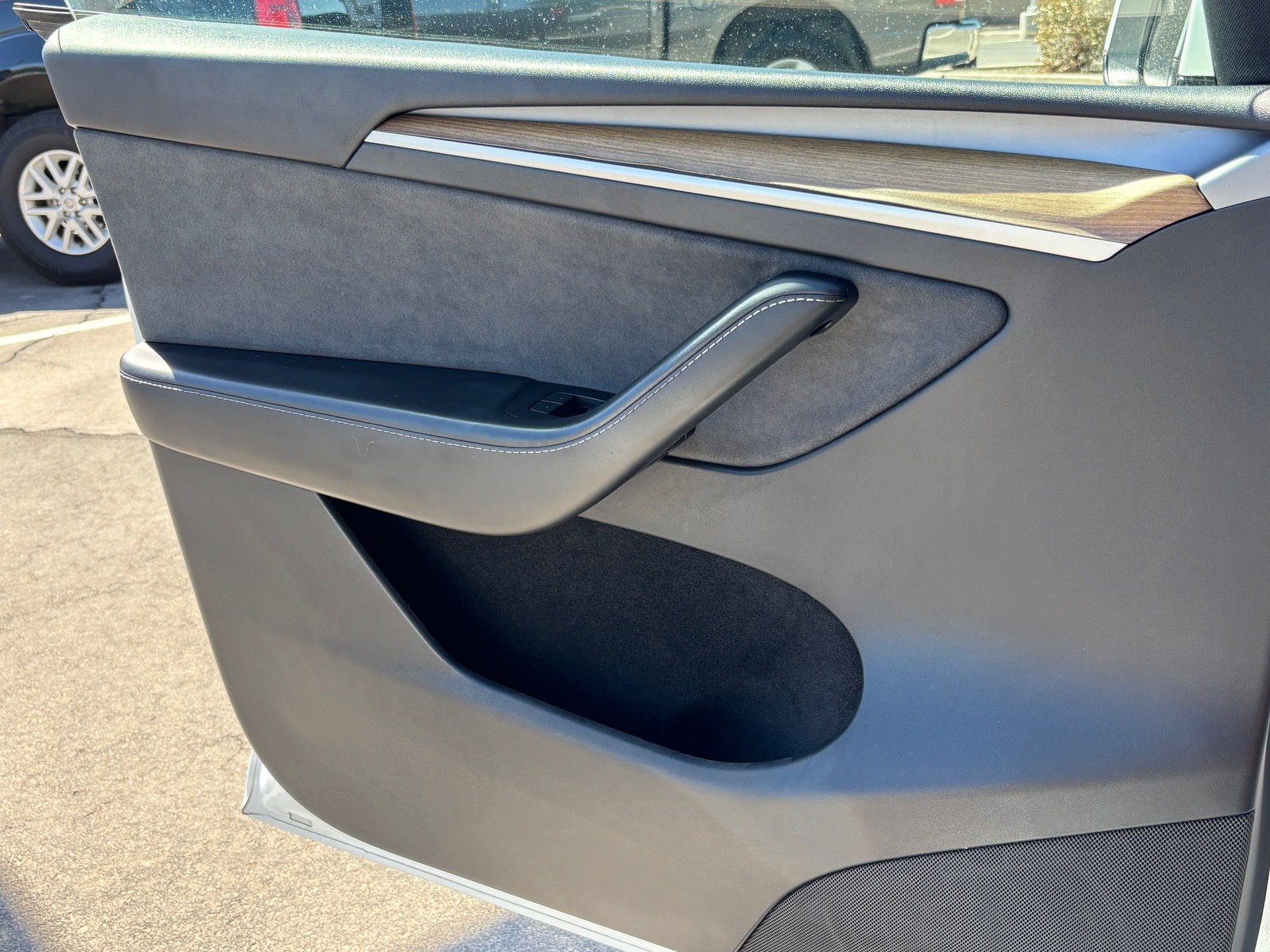 Used 2022 Tesla Model Y Long Range AWD/4WD image 11