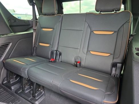 Used 2024 GMC Yukon AT4 w/ AT4 Premium Plus Package image 13
