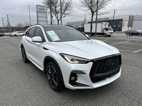 Certified 2023 INFINITI QX50 Sport image 2