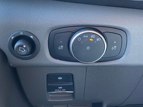 New 2026 Ford Transit 250 148 Medium Roof Extended AWD image 32