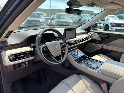Used 2020 Lincoln Aviator Reserve w/ Equipment Group 201A AWD/4WD image 12