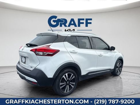 Used 2018 Nissan Kicks SR FWD image 8