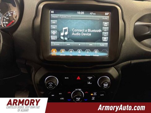 Used 2023 Jeep Renegade Latitude image 16