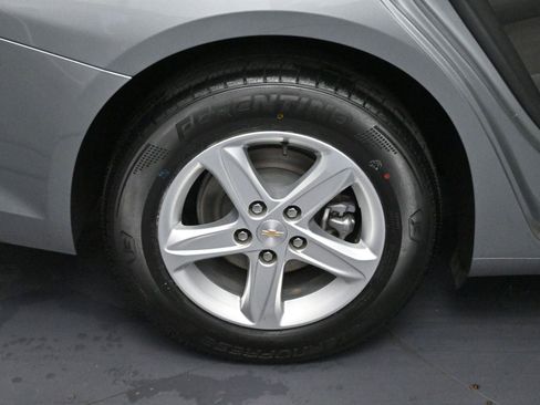 Used 2023 Chevrolet Malibu LS image 30