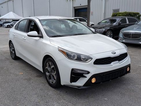 Used 2020 Kia Forte LXS image 3