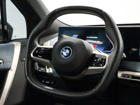 Used 2024 BMW iX xDrive50 w/ Premium Package AWD/4WD image 15
