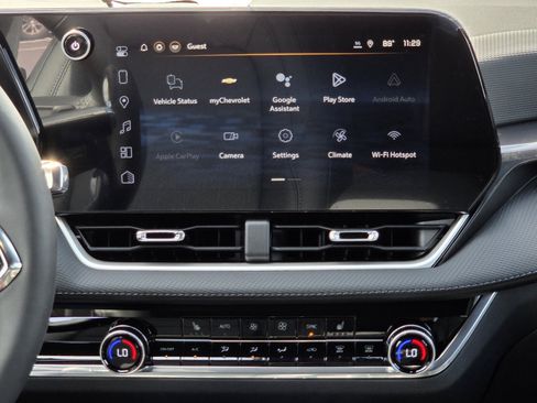 New 2026 Chevrolet Equinox LT image 8