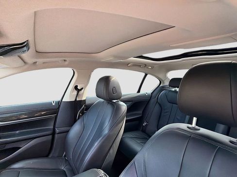 Used 2018 BMW 740i 740i image 26