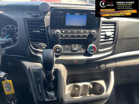 Used 2023 Ford Transit 250 Medium Roof RWD image 17