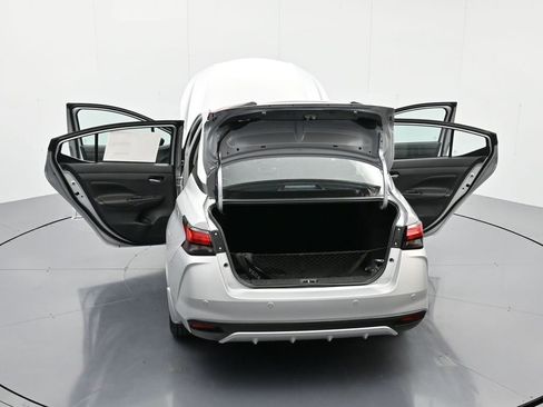 New 2025 Nissan Versa SR w/ Trunk Package FWD image 43