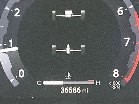 Used 2024 Toyota Tacoma TRD Off-Road image 10