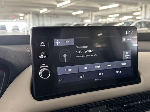 Used 2026 Honda HR-V LX image 17