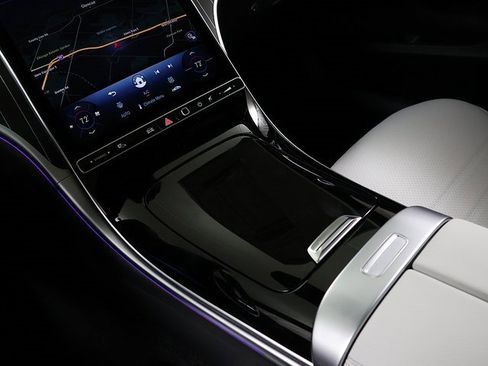 New 2026 Mercedes-Benz C 300 4MATIC Sedan image 23