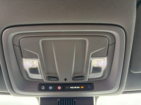 Certified 2022 Chevrolet Silverado 1500 LTZ image 36