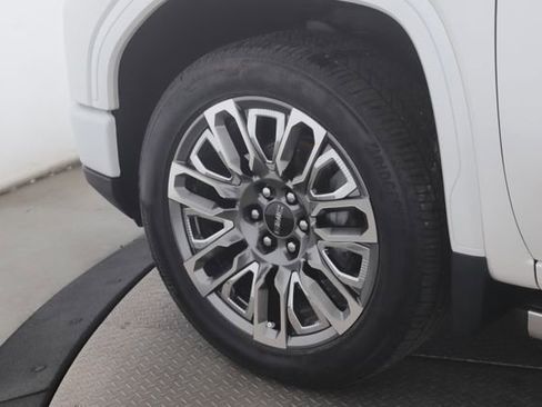 Used 2024 GMC Sierra 1500 Denali Ultimate image 13