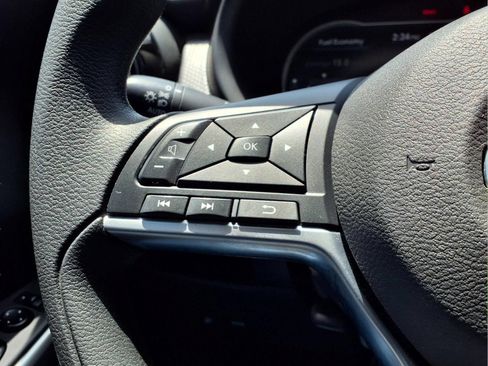 Used 2020 Nissan Kicks SV FWD image 19
