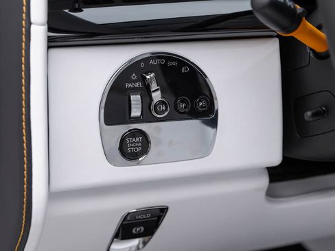 New 2027 Rolls-Royce Phantom Sedan RWD image 32