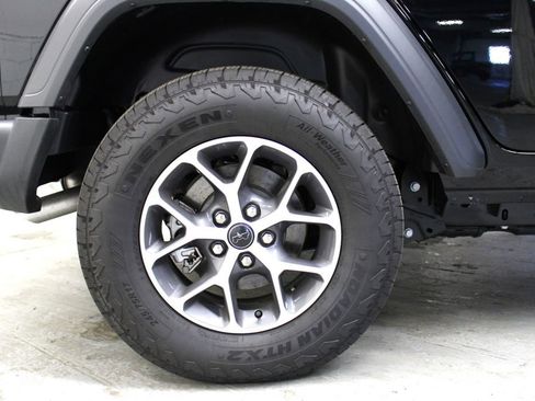 Certified 2025 Jeep Wrangler Sport S image 28